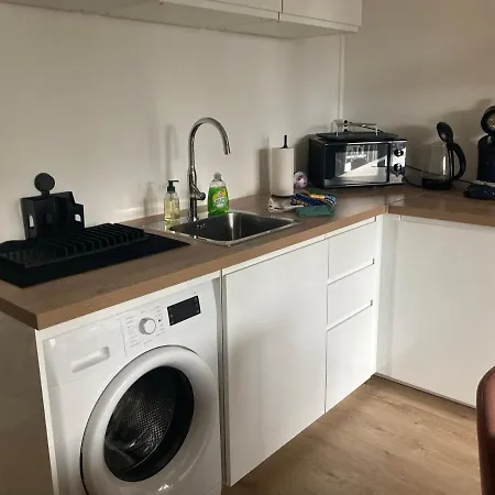 Nid Douillet En Bord De Argelès-sur-Mer