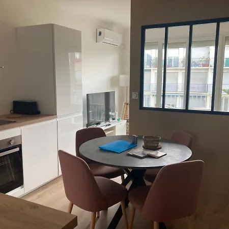 Nid Douillet En Bord De Apartment *